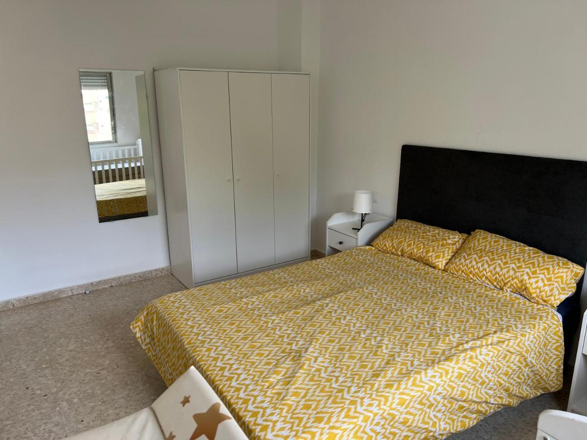 3-Bedroom + Crib - Perfect For The Family Estepona Esterno foto