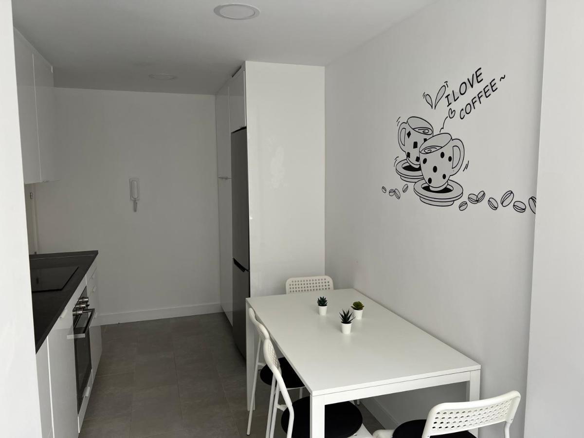 3-Bedroom + Crib - Perfect For The Family Estepona Esterno foto