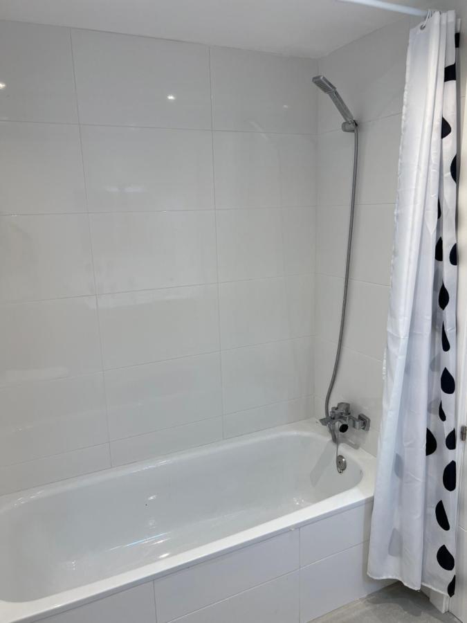 3-Bedroom + Crib - Perfect For The Family Estepona Esterno foto